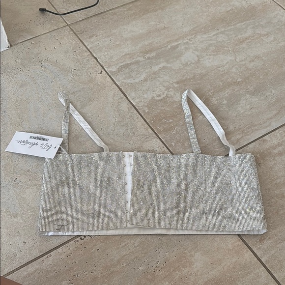 NWT 12th TRIBE Shira Silver rhinestone Crop Top size S/M - Picture 11 of 14